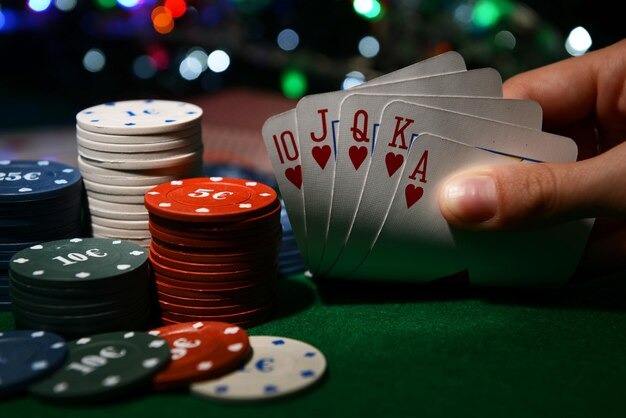Live roulette wheel on slot cc with real-time betting interface